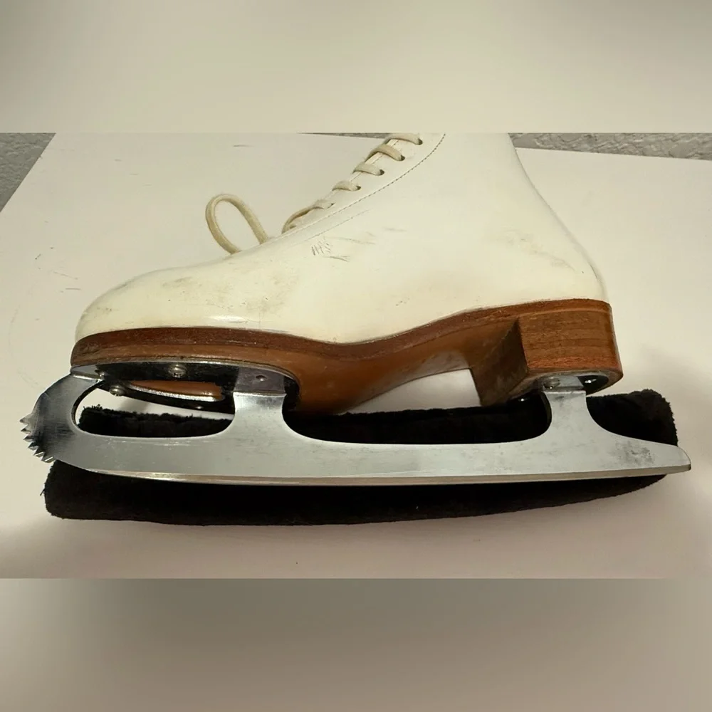 Riedel white Lace-Up Women's figure skates - Picture 9 of 14